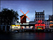 Foto Moulin rouge während der Dämmerung - Paris